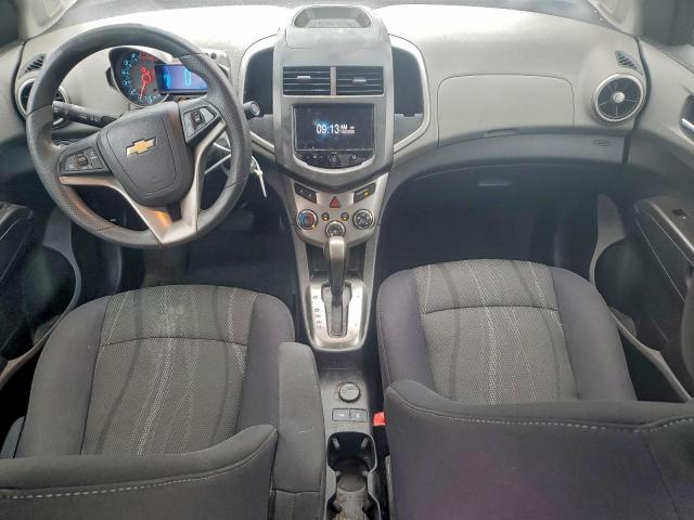 Chevrolet Sonic Lt Image 12