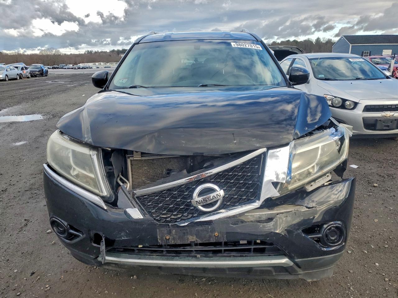 Nissan Pathfinder S Image 3