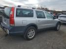 Volvo XC70 Image 2