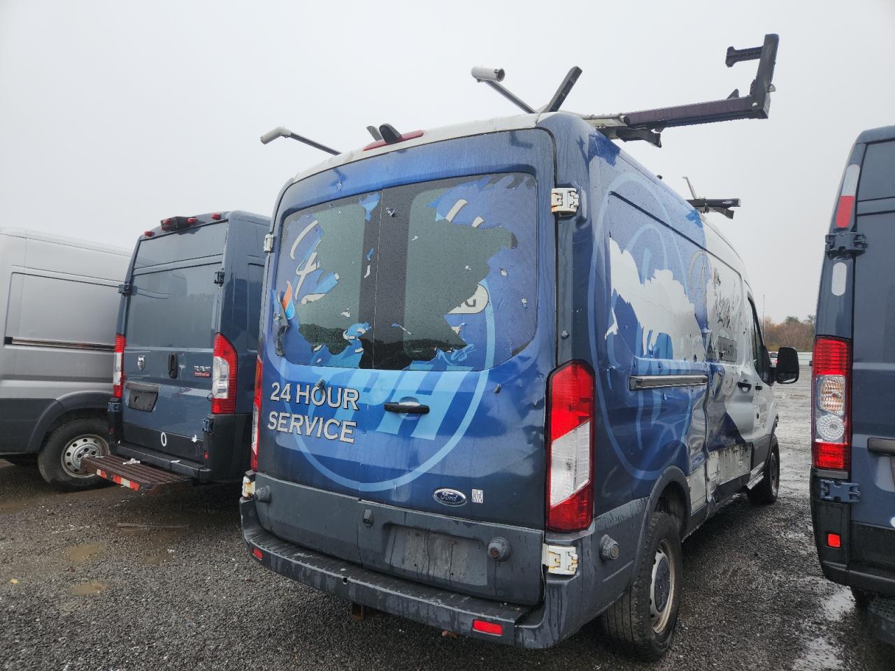 Ford Transit T-250 Image 6