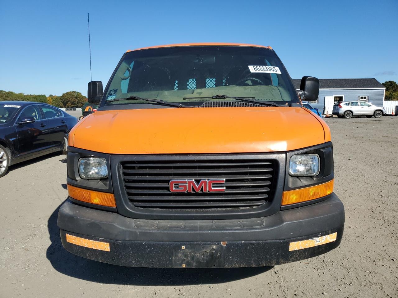 GMC Savana G1500 Image 8