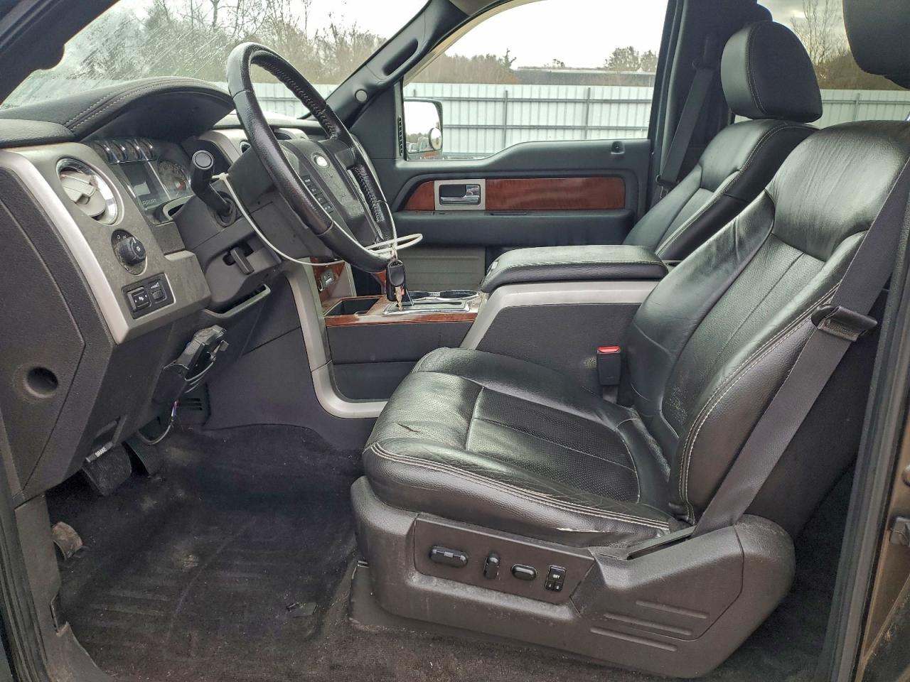 Ford F-150 Supercrew Image 5