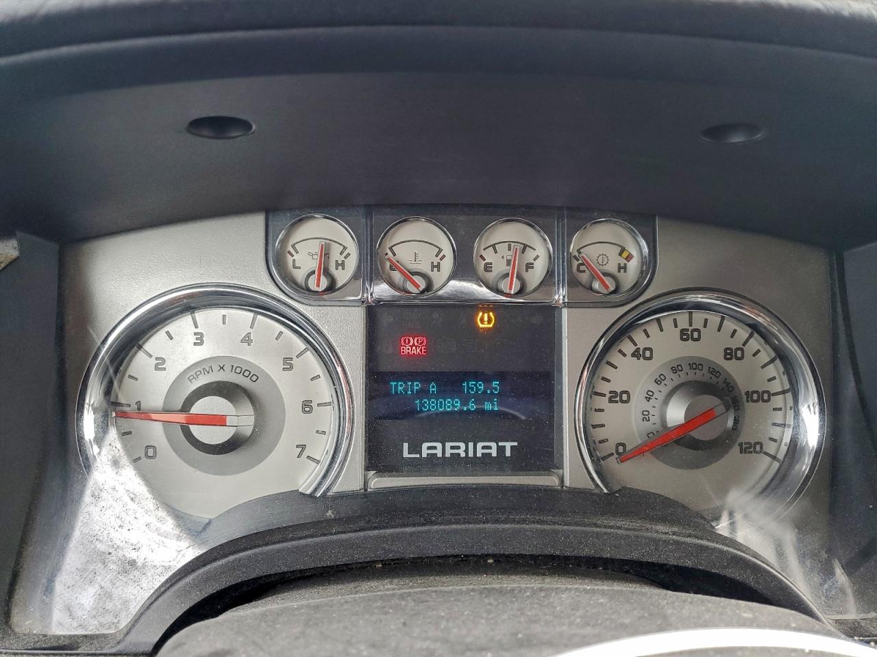 Ford F-150 Supercrew Image 12