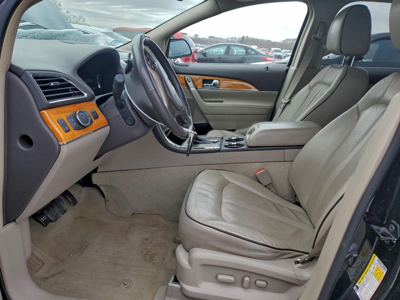 Lincoln MKX Image 11