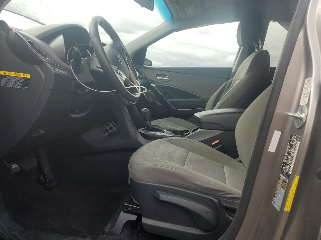 Hyundai SANTA FE Image 10