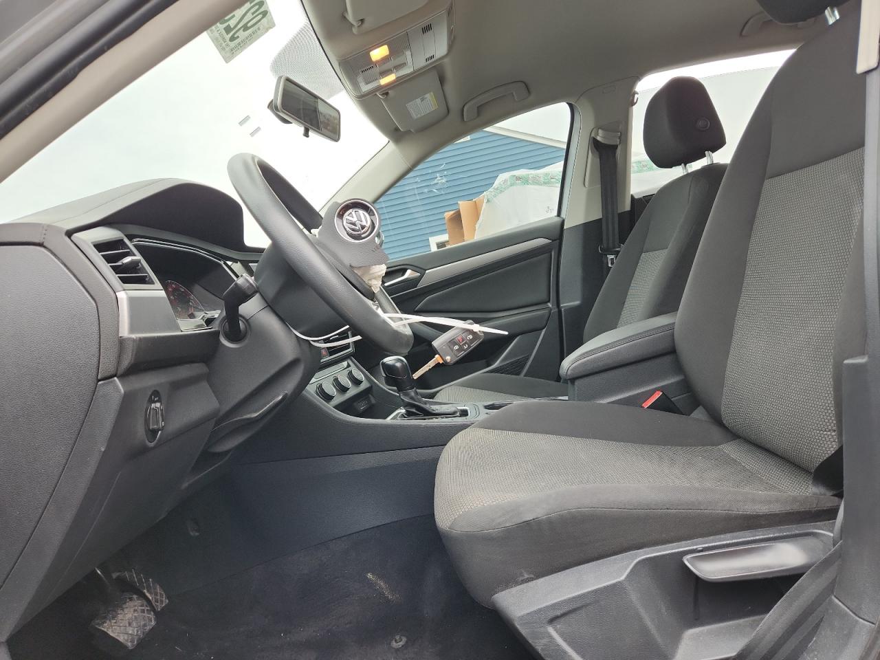 Volkswagen Jetta S Image 10