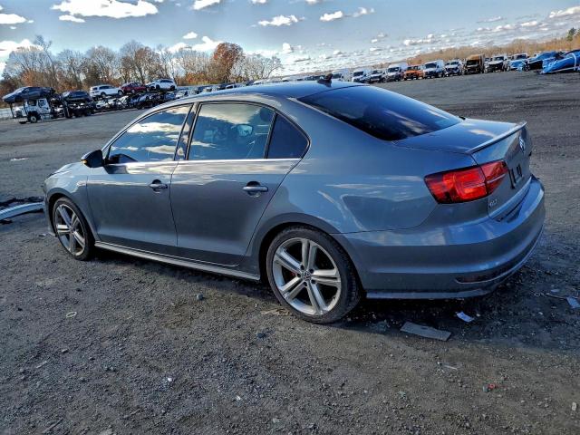 Volkswagen Jetta Gli Image 3