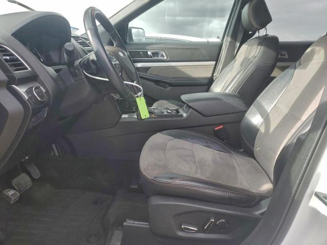 Ford Explorer Xlt Image 6