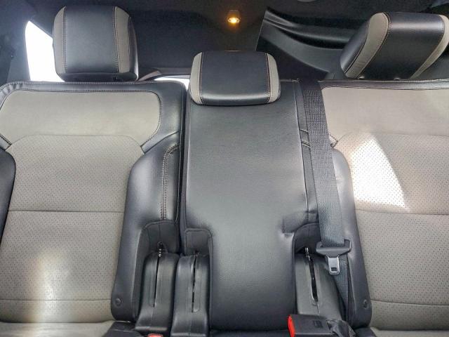 Ford Explorer Xlt Image 5