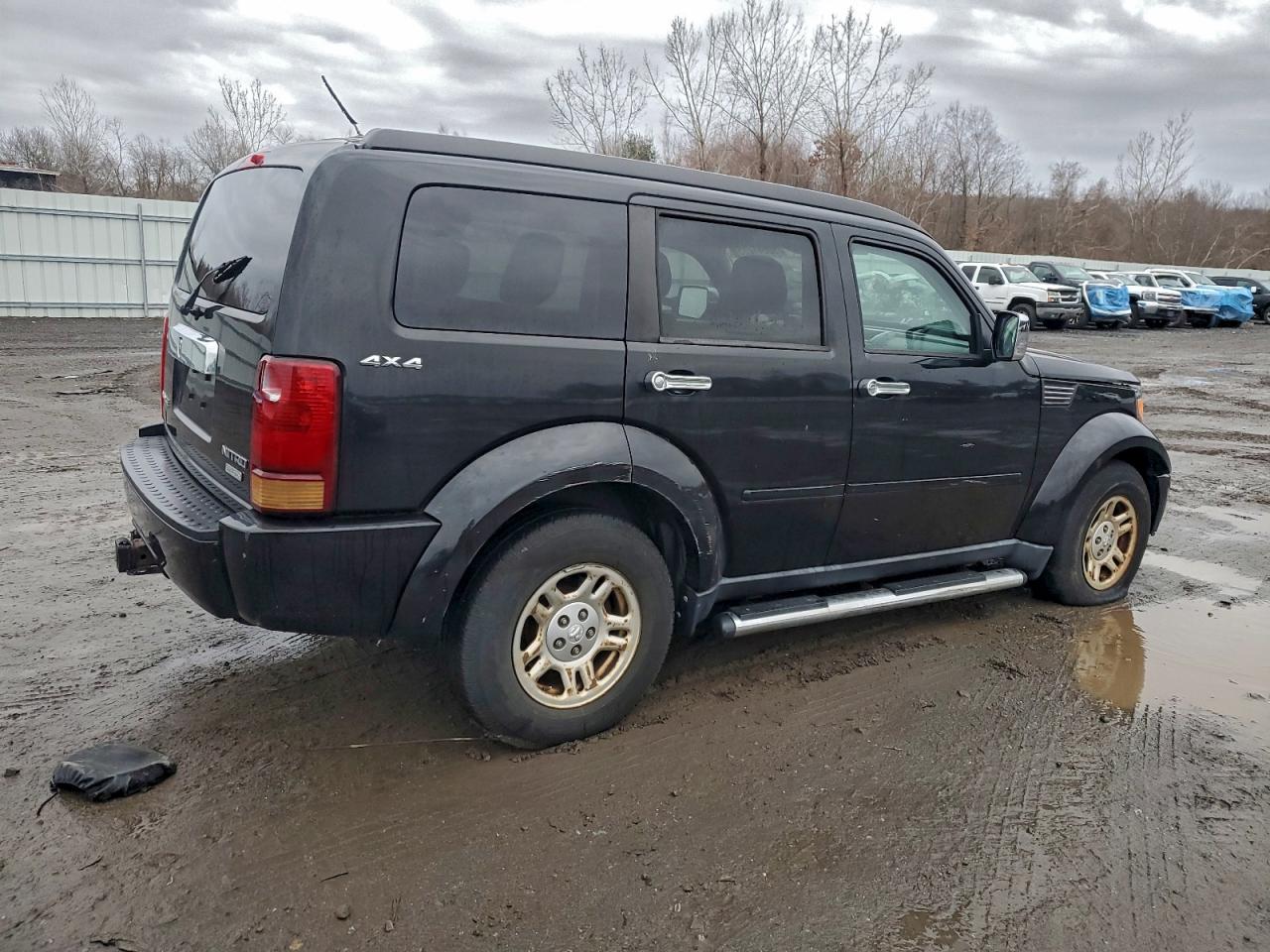 Dodge Nitro Se Image 4