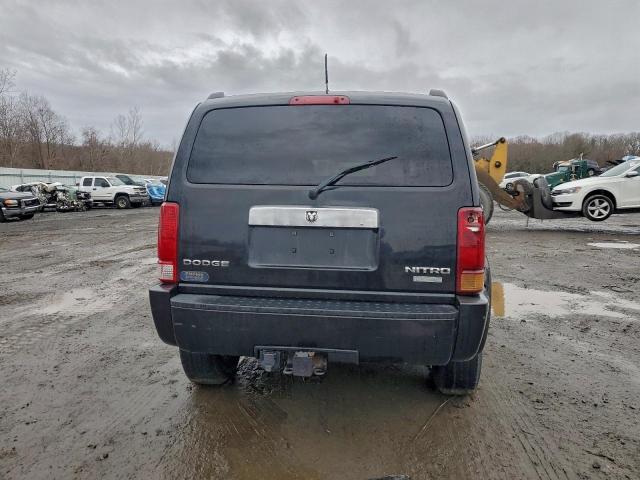 Dodge Nitro Se Image 10