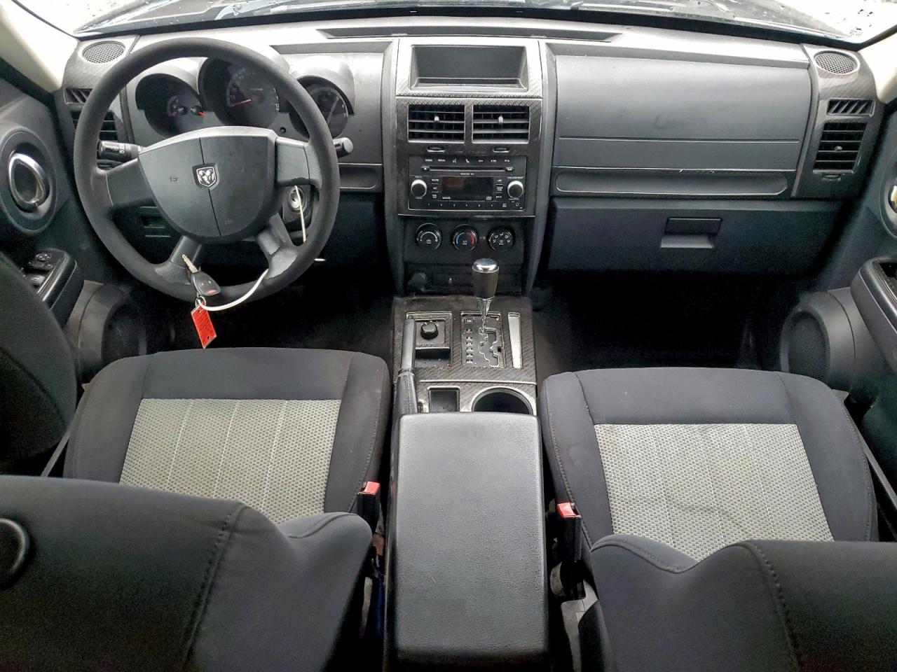 Dodge Nitro Se Image 8