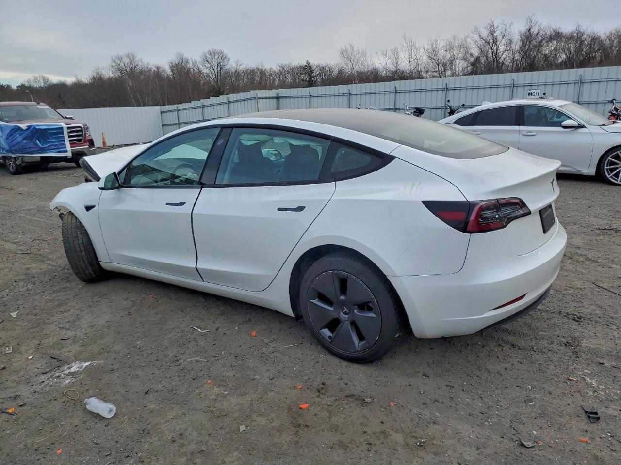 Tesla Model 3 Image 3