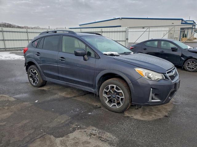 Subaru Crosstrek Premium Image 4