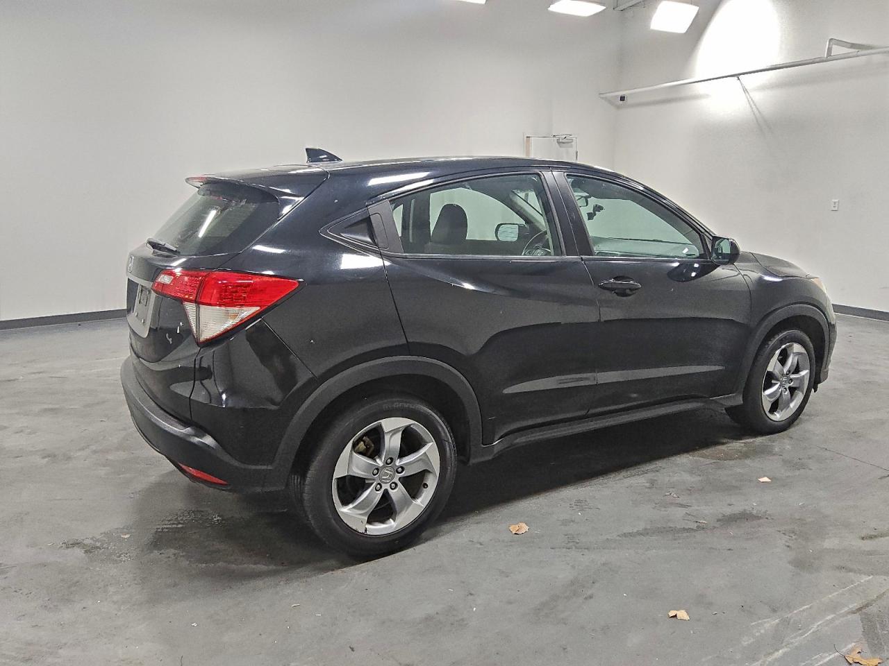 Honda HR-V Lx Image 2
