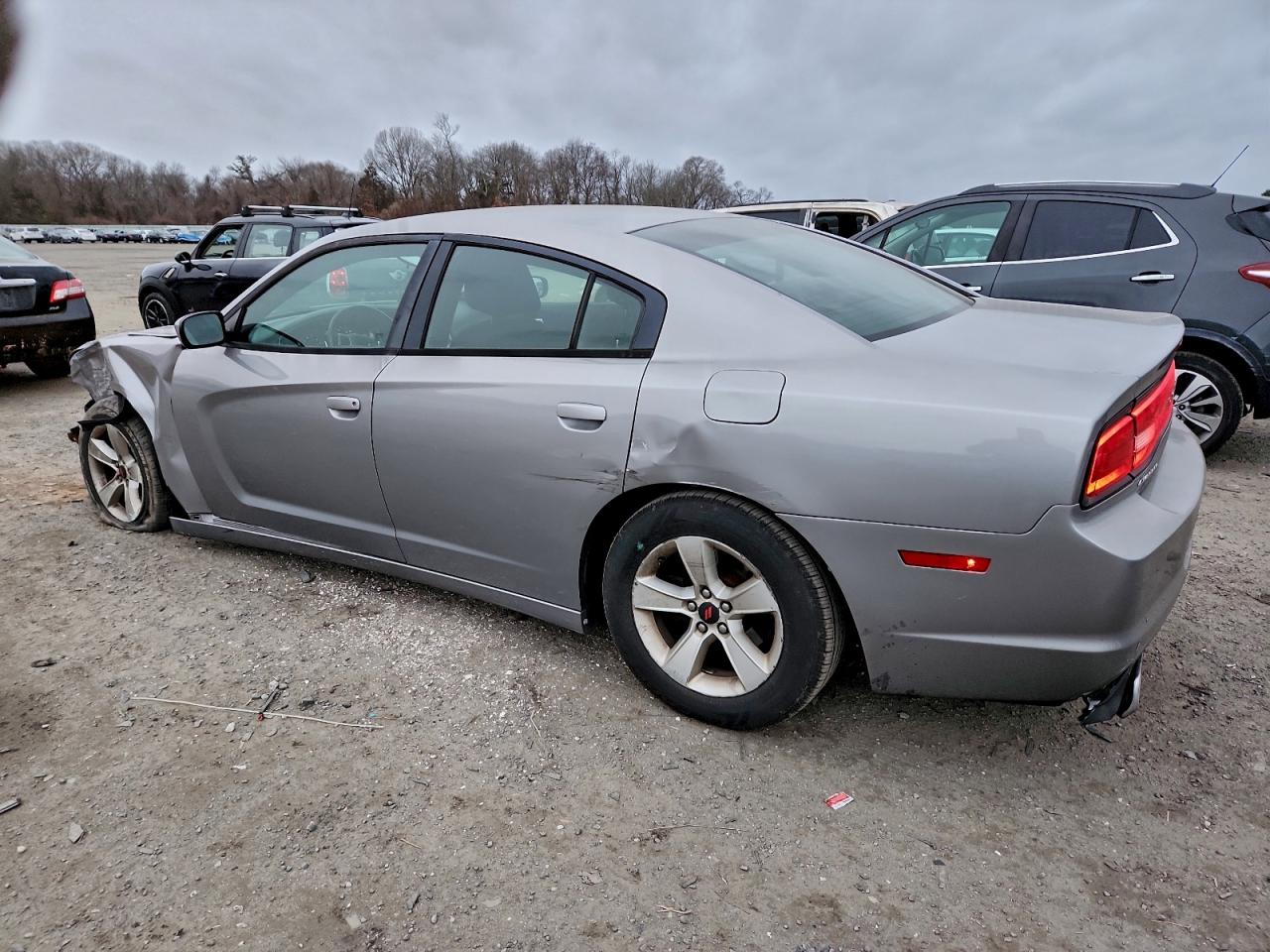 Dodge Charger Se Image 7