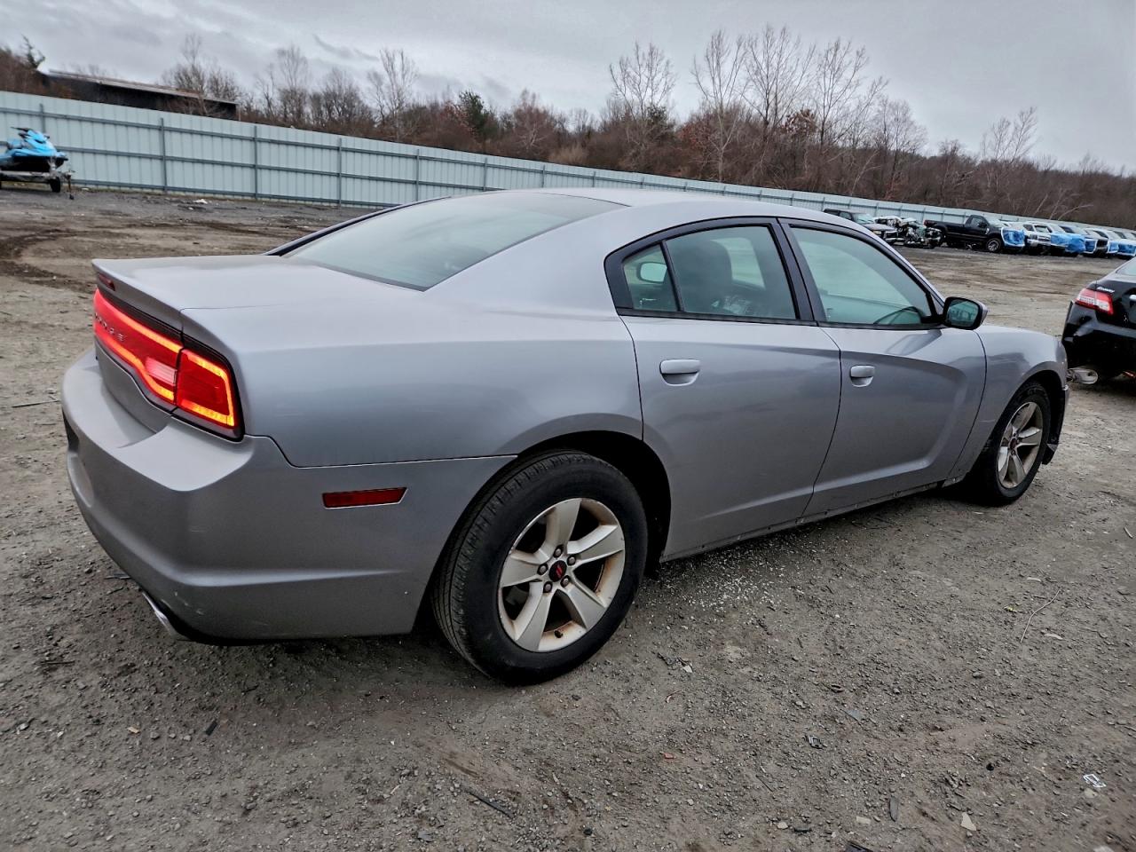 Dodge Charger Se Image 10