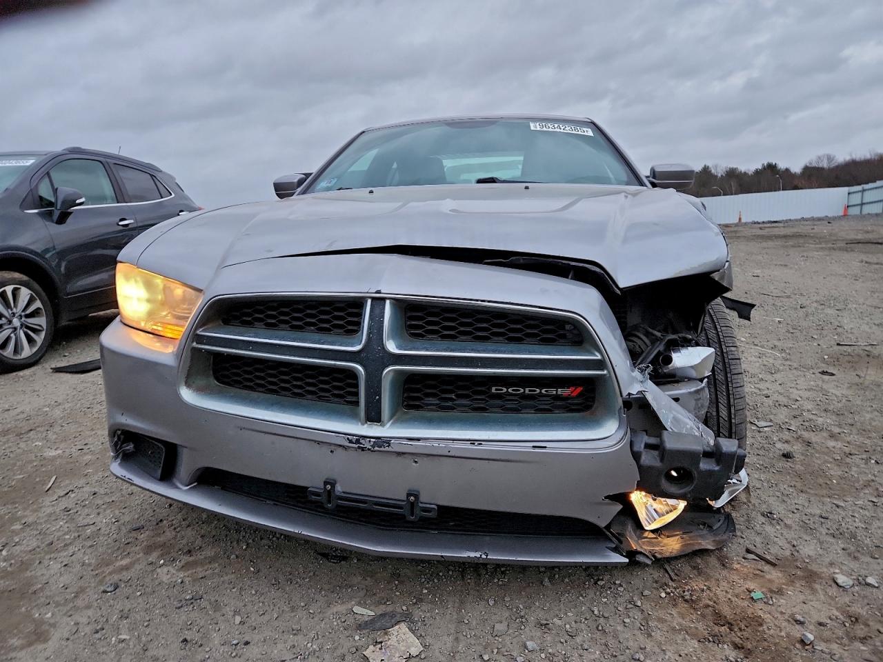 Dodge Charger Se Image 8