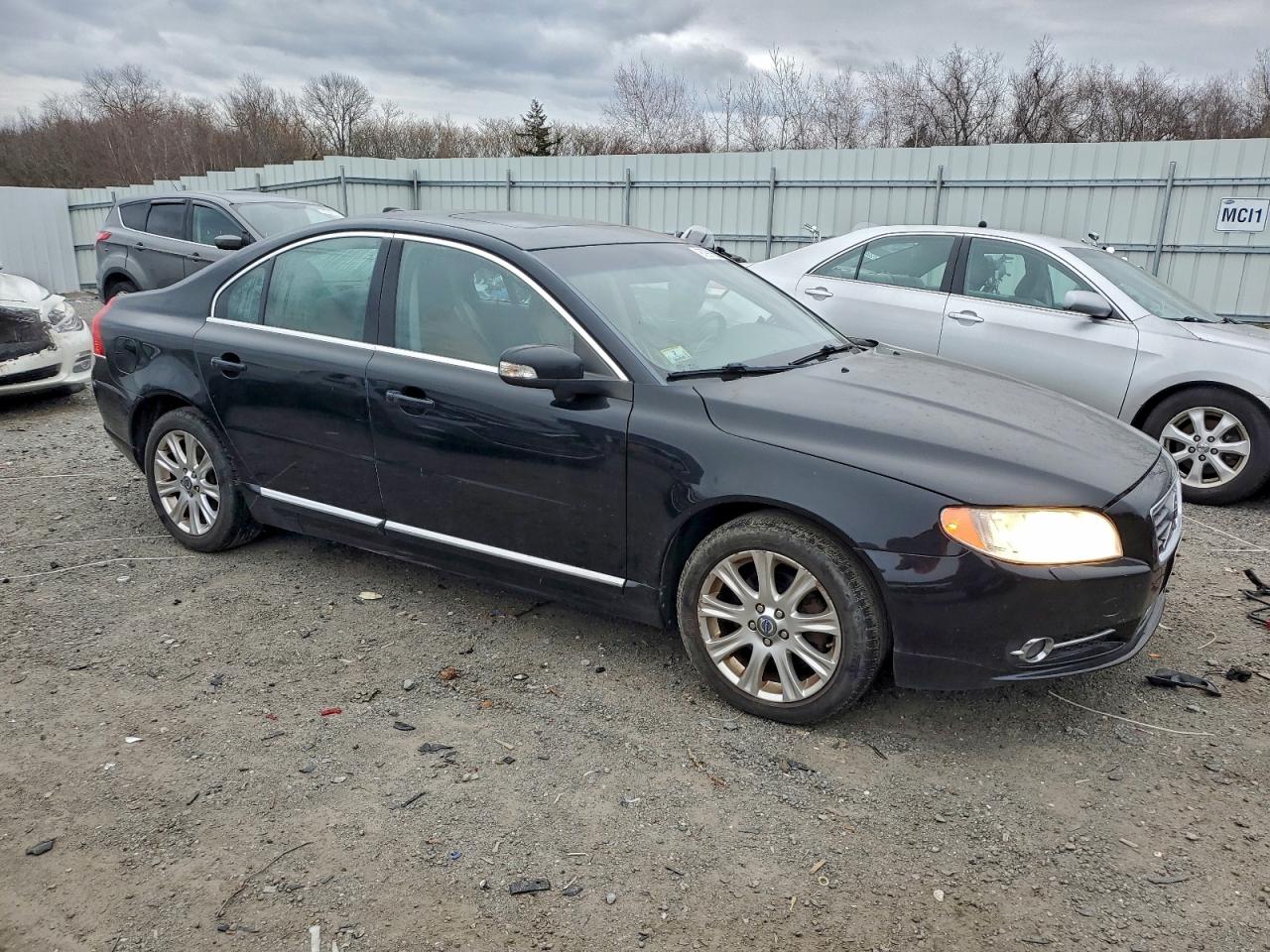 Volvo S80 3.2 Image 10