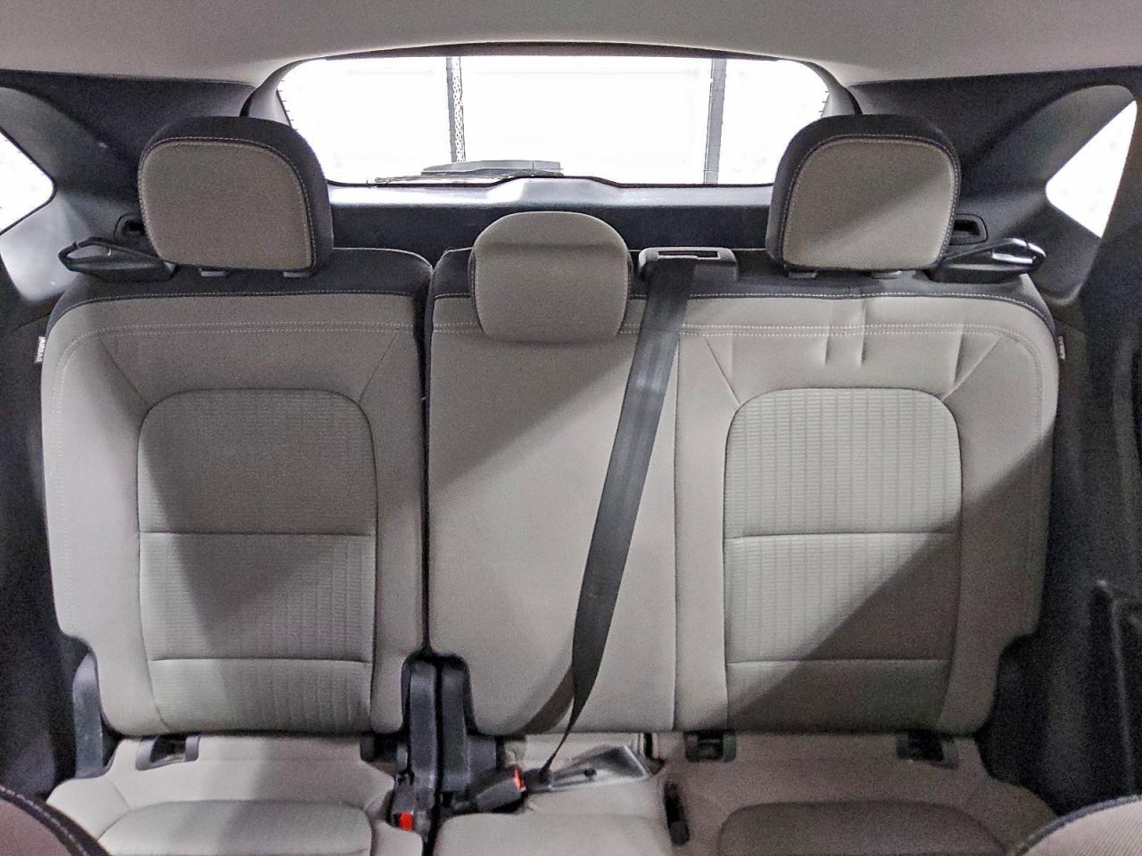 Ford Escape S Image 12