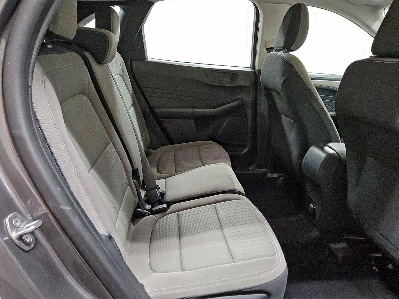 Ford Escape S Image 10