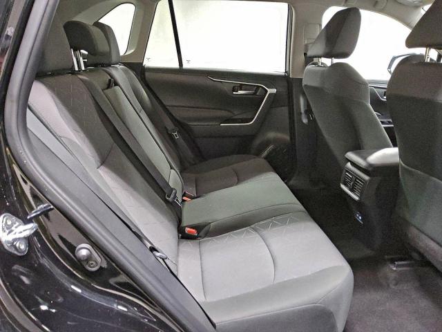 Toyota RAV4 Xle Image 9