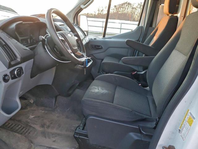 Ford Transit T-250 Image 4