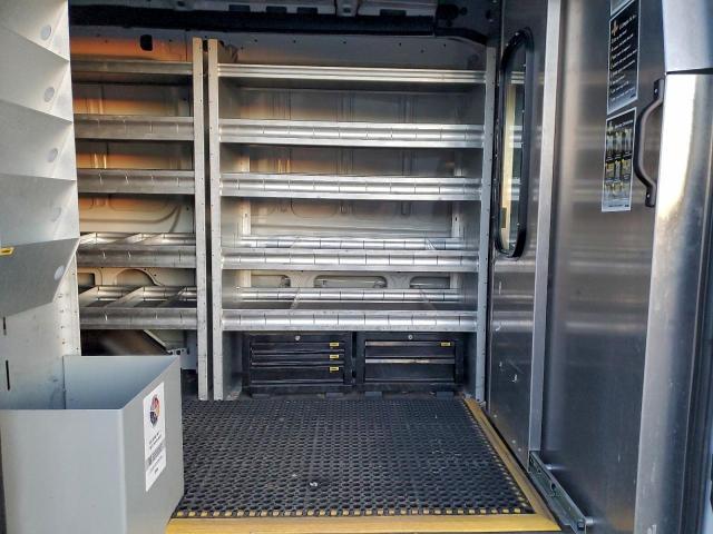 Ford Transit T-250 Image 12