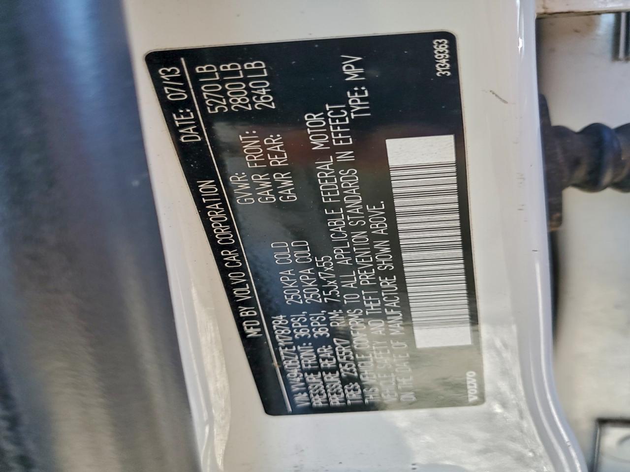 Volvo XC70 3.2 Image 3