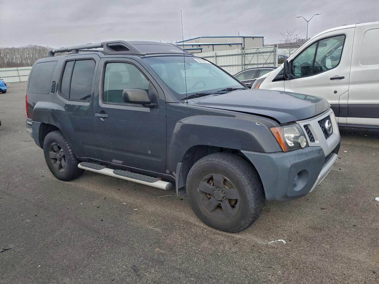 Nissan Xterra X Image 2