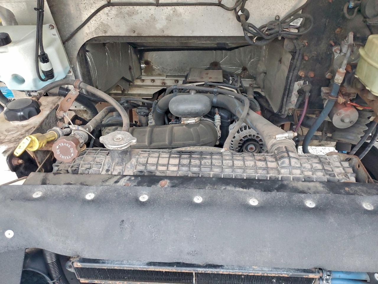 Freightliner Chassis M M Line Walk-in Van Image 9