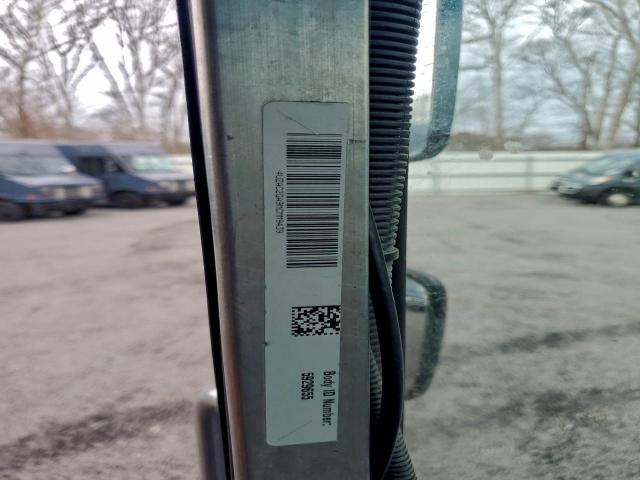 Freightliner Chassis M M Line Walk-in Van Image 10