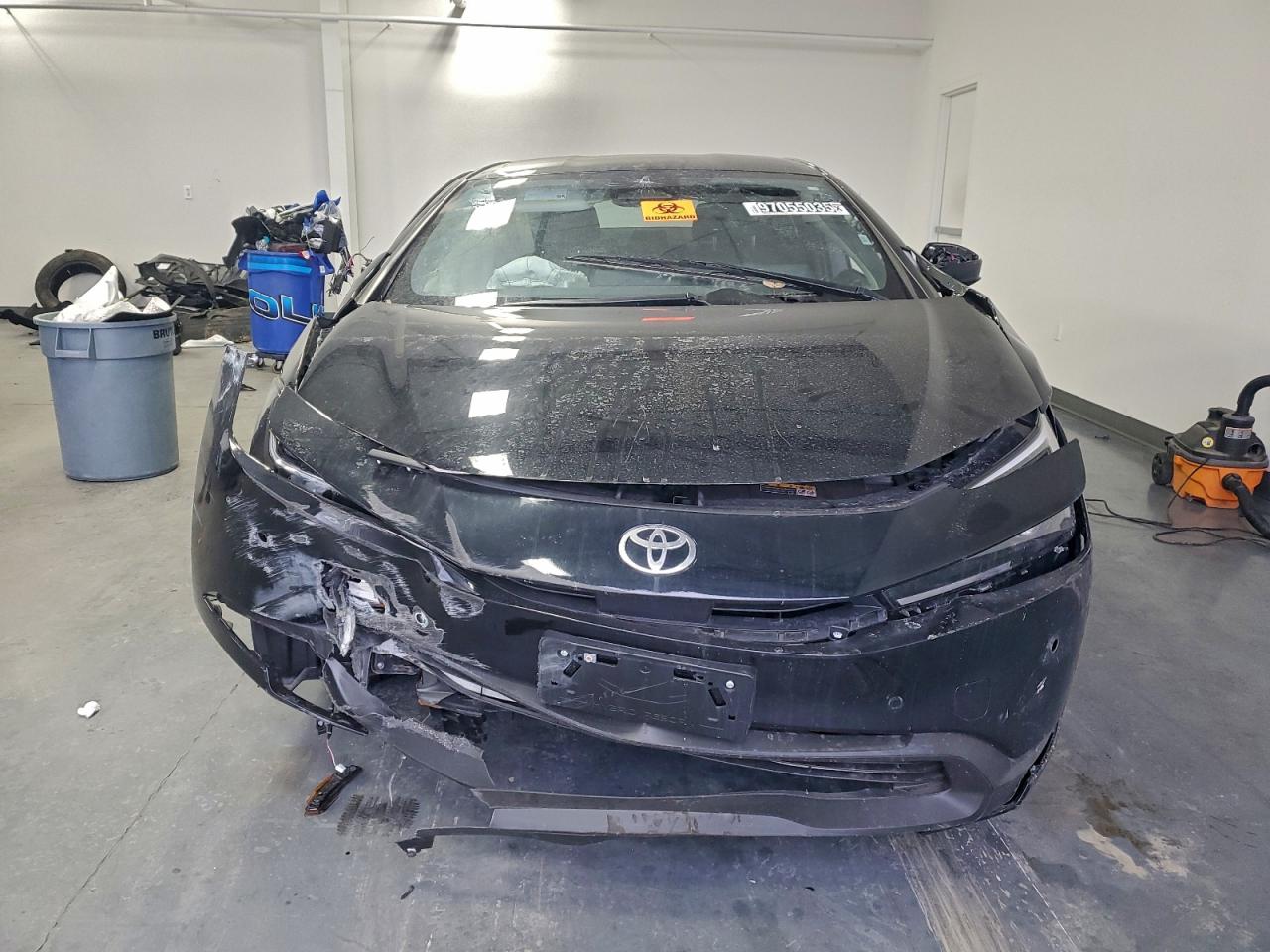 Toyota Prius Le Image 9