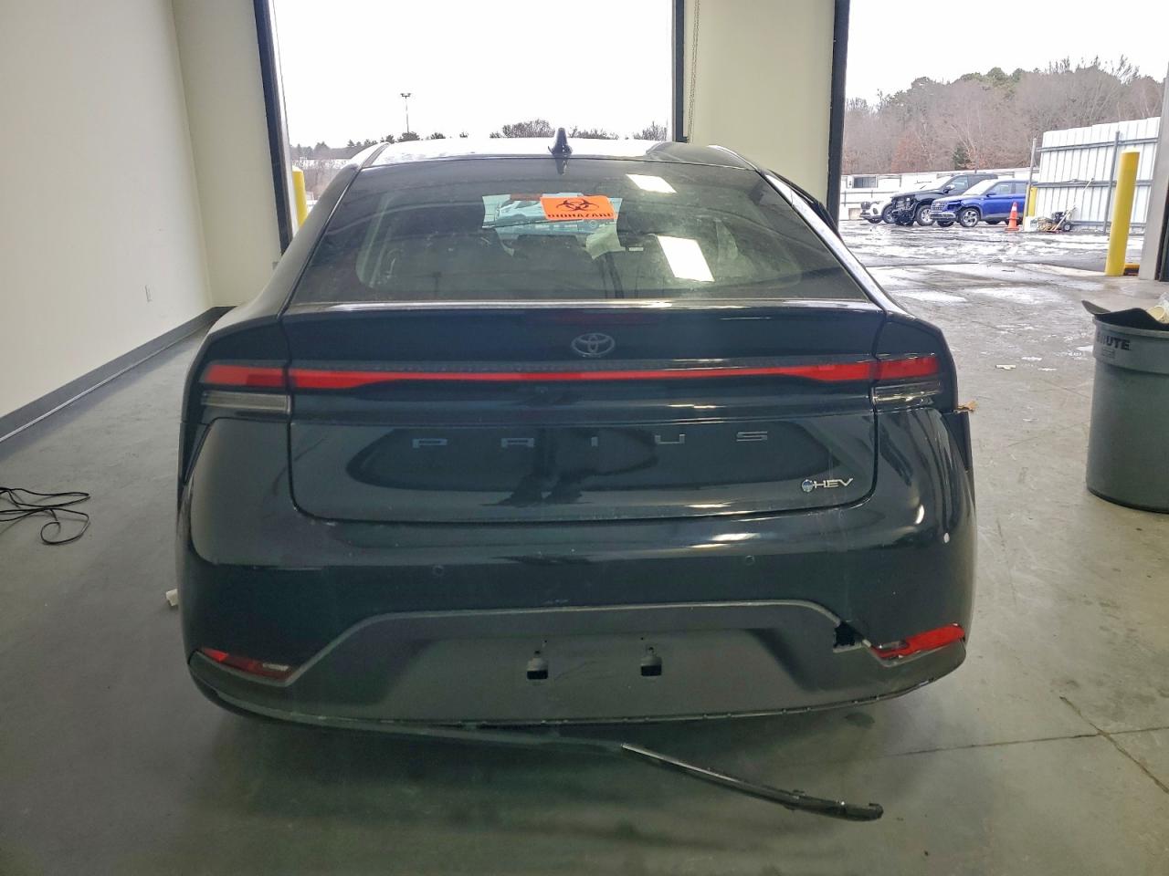 Toyota Prius Le Image 11