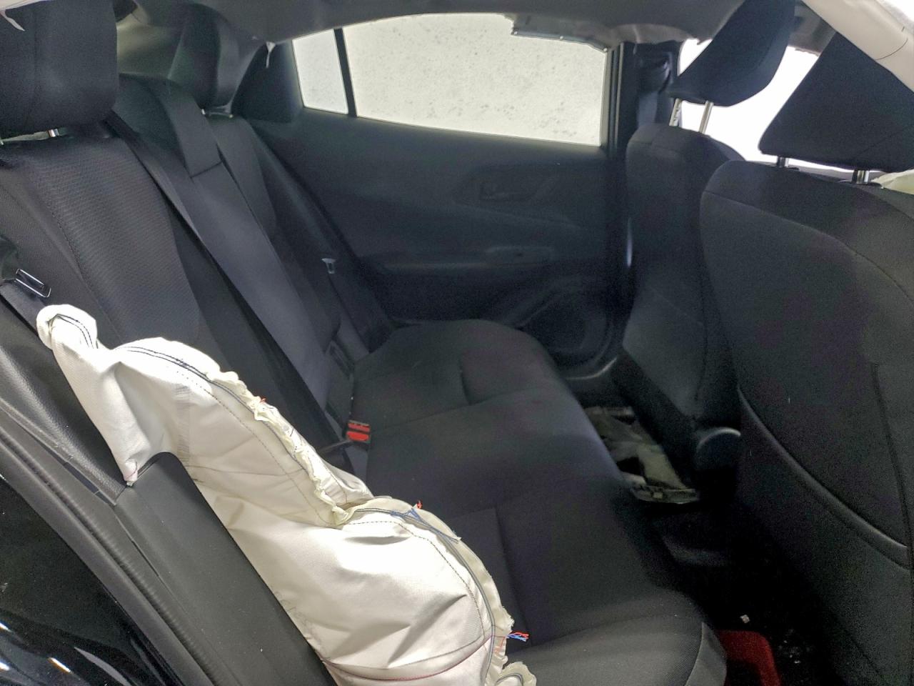 Toyota Prius Le Image 2