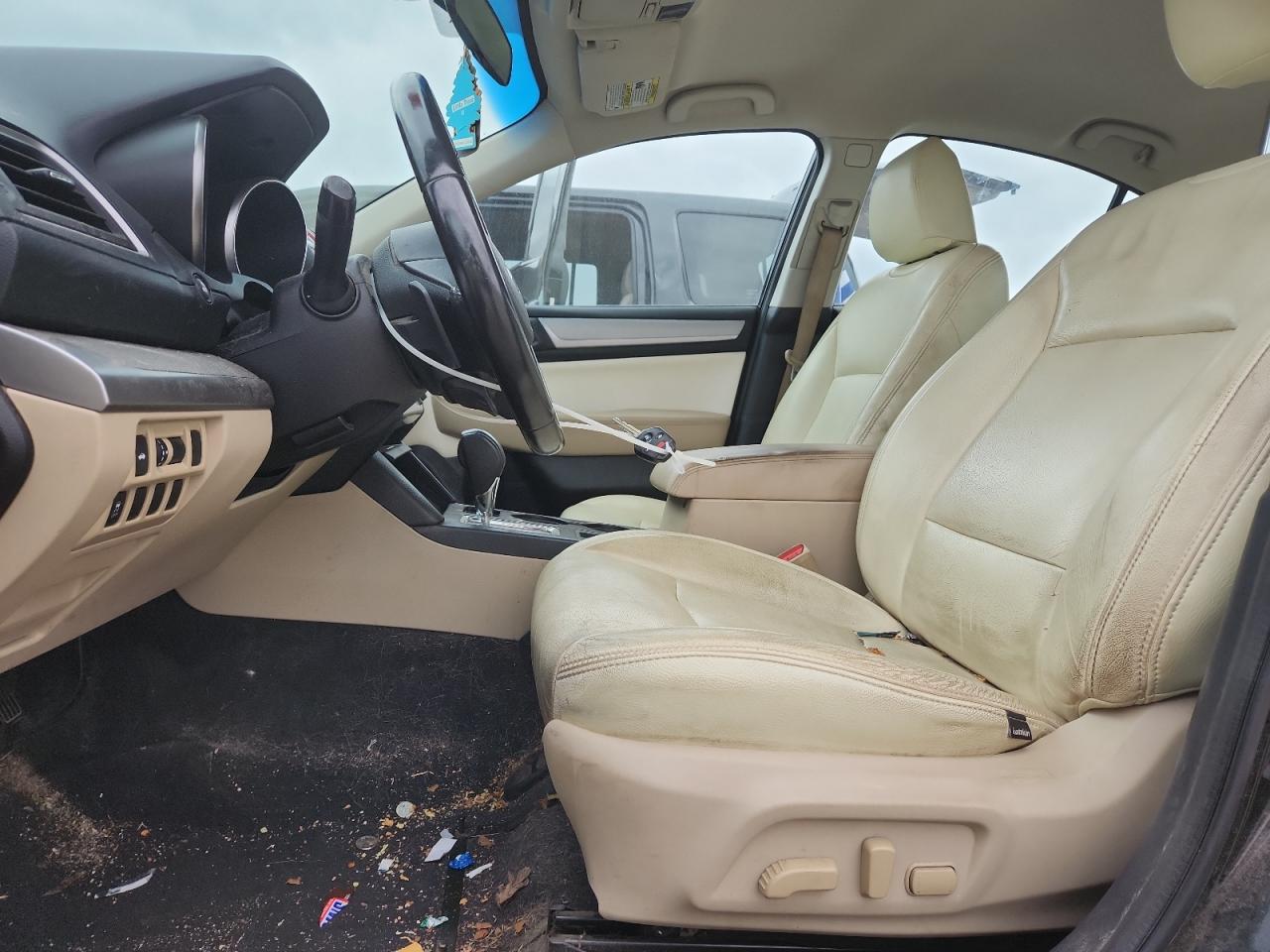 Subaru Legacy 2.5i Premium Image 4