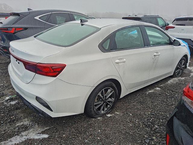 Kia Forte Lx Image 9