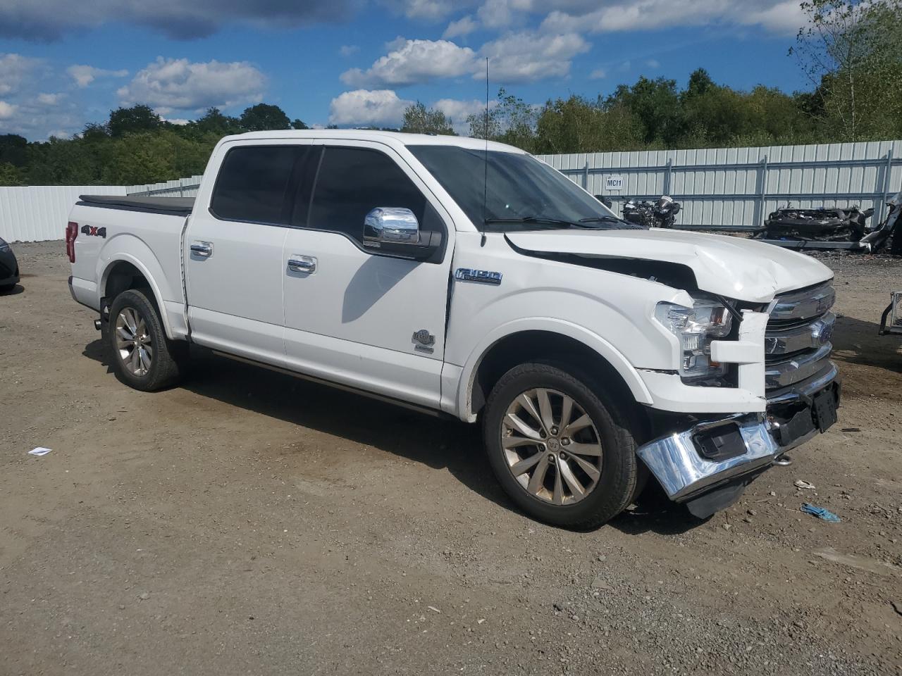 Ford F-150 Supercrew Image 4