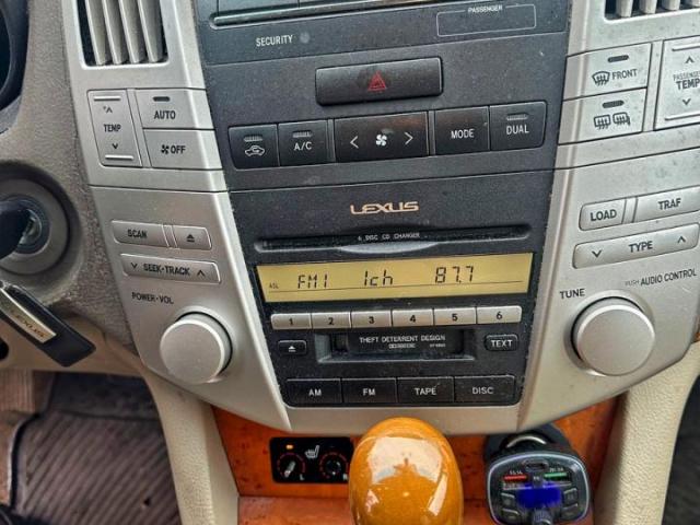 Lexus RX 330 Image 7