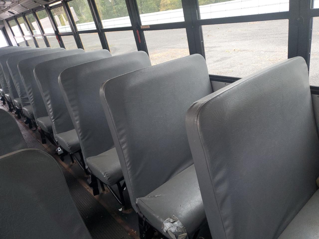 Freightliner Chassis B2 B2b Image 2