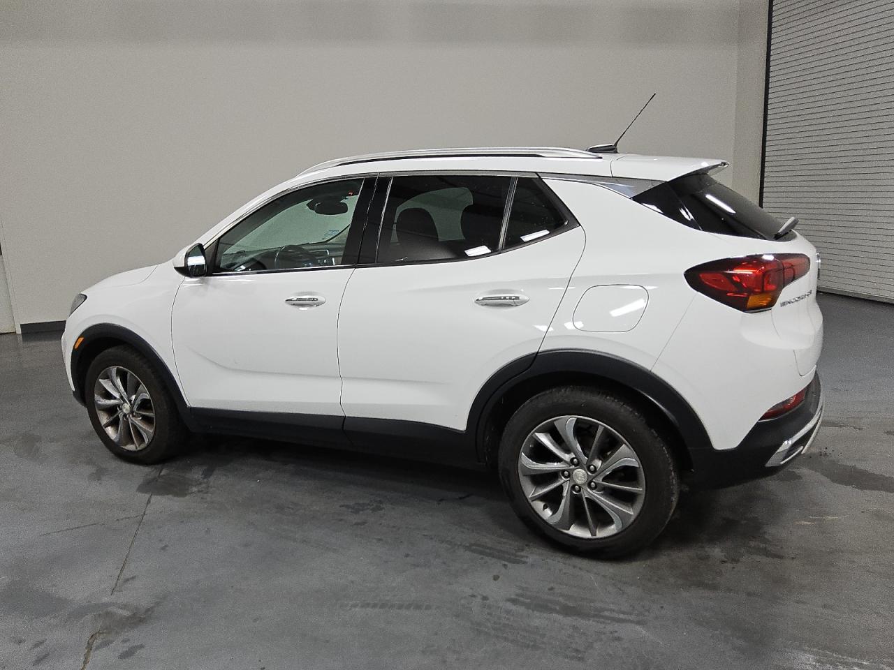 Buick Encore Essence Image 2