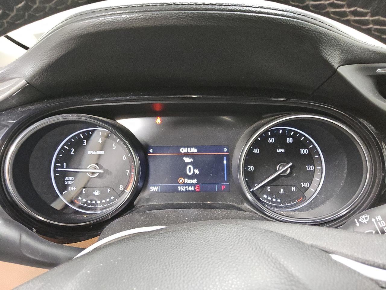 Buick Encore Essence Image 13