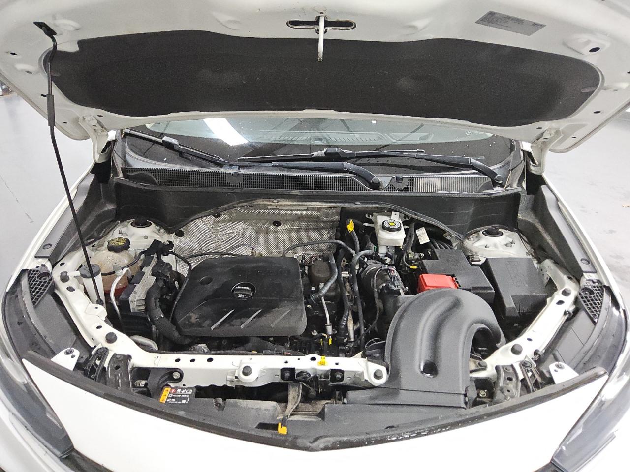 Buick Encore Essence Image 10