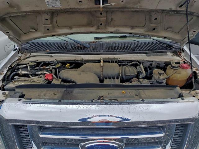 Ford Econoline E350 Super Duty Wagon Image 10