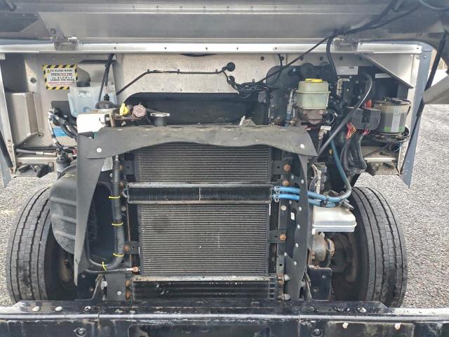 Freightliner Chassis M M Line Walk-in Van Image 11