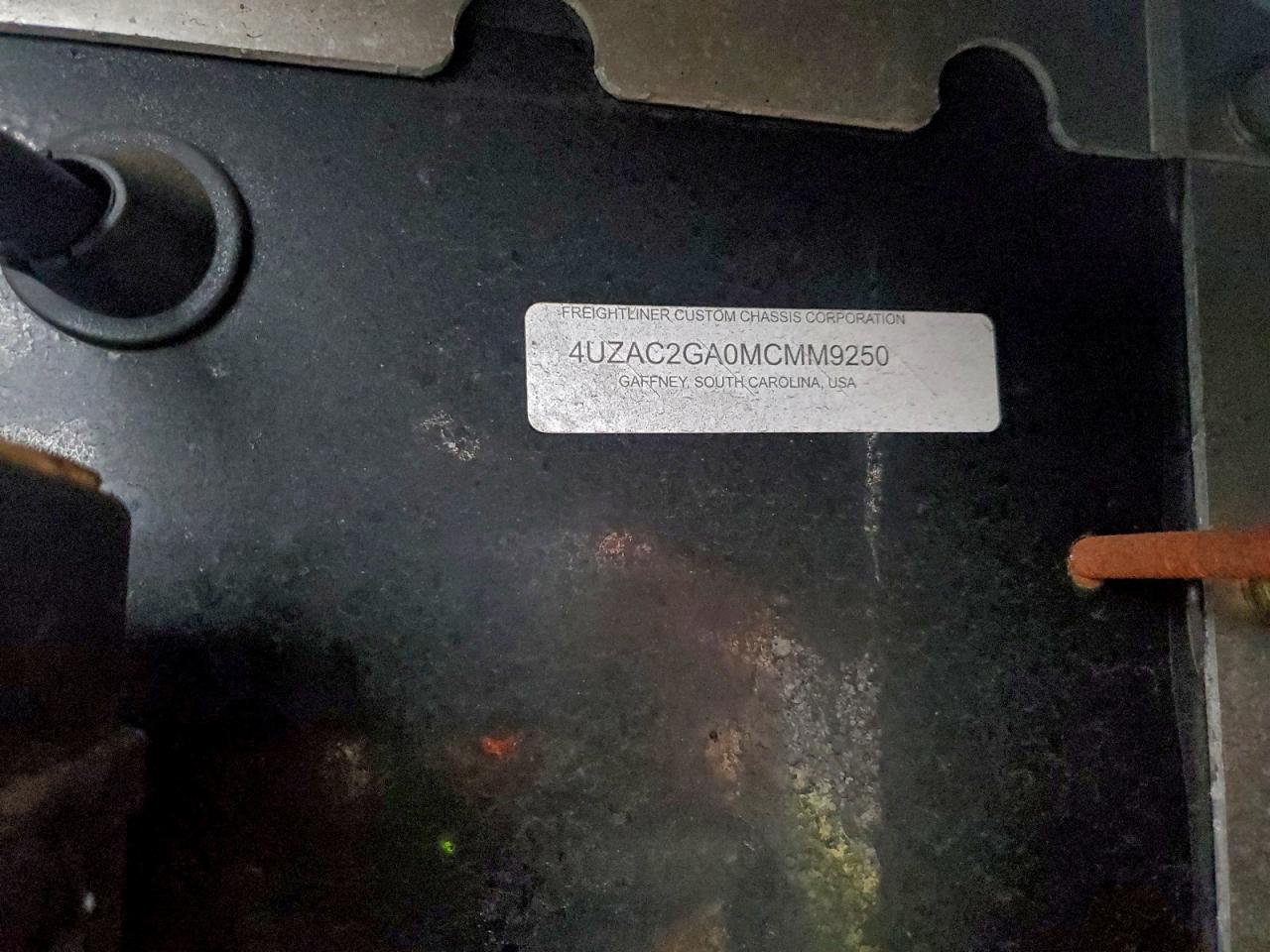 Freightliner Chassis M M Line Walk-in Van Image 9