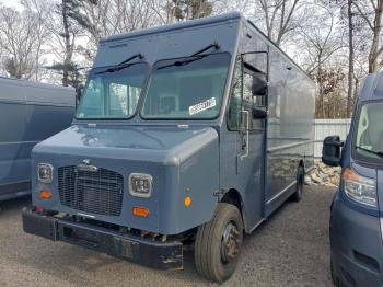  Salvage Freightliner Mt45