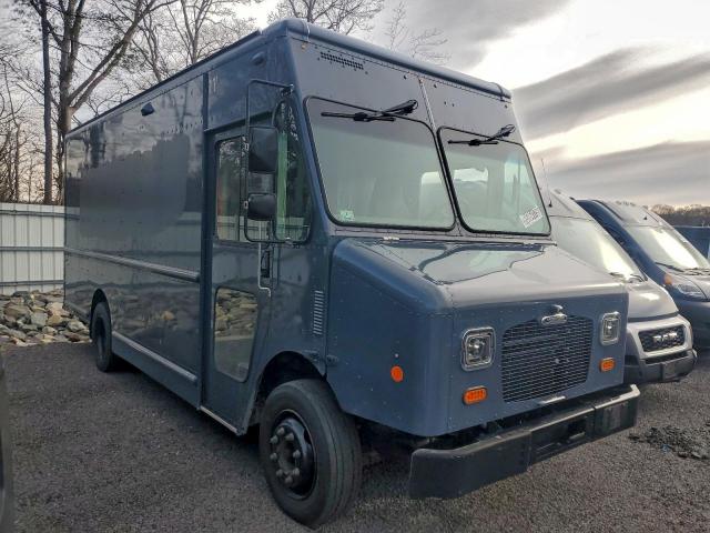 Freightliner Mt45 M Line Walk-in Van Image 5