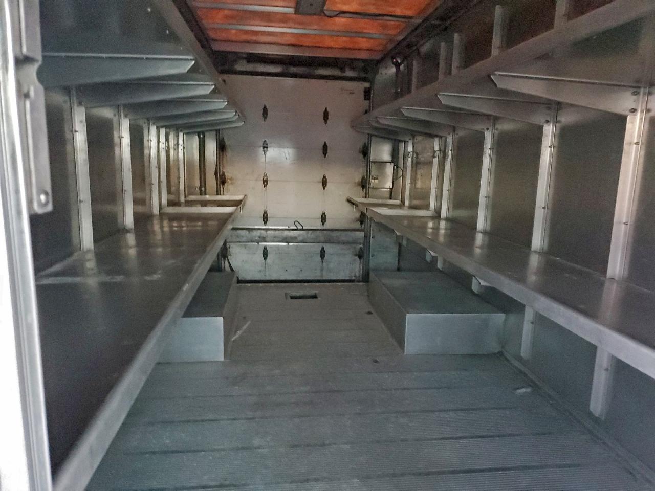 Freightliner Mt45 M Line Walk-in Van Image 13