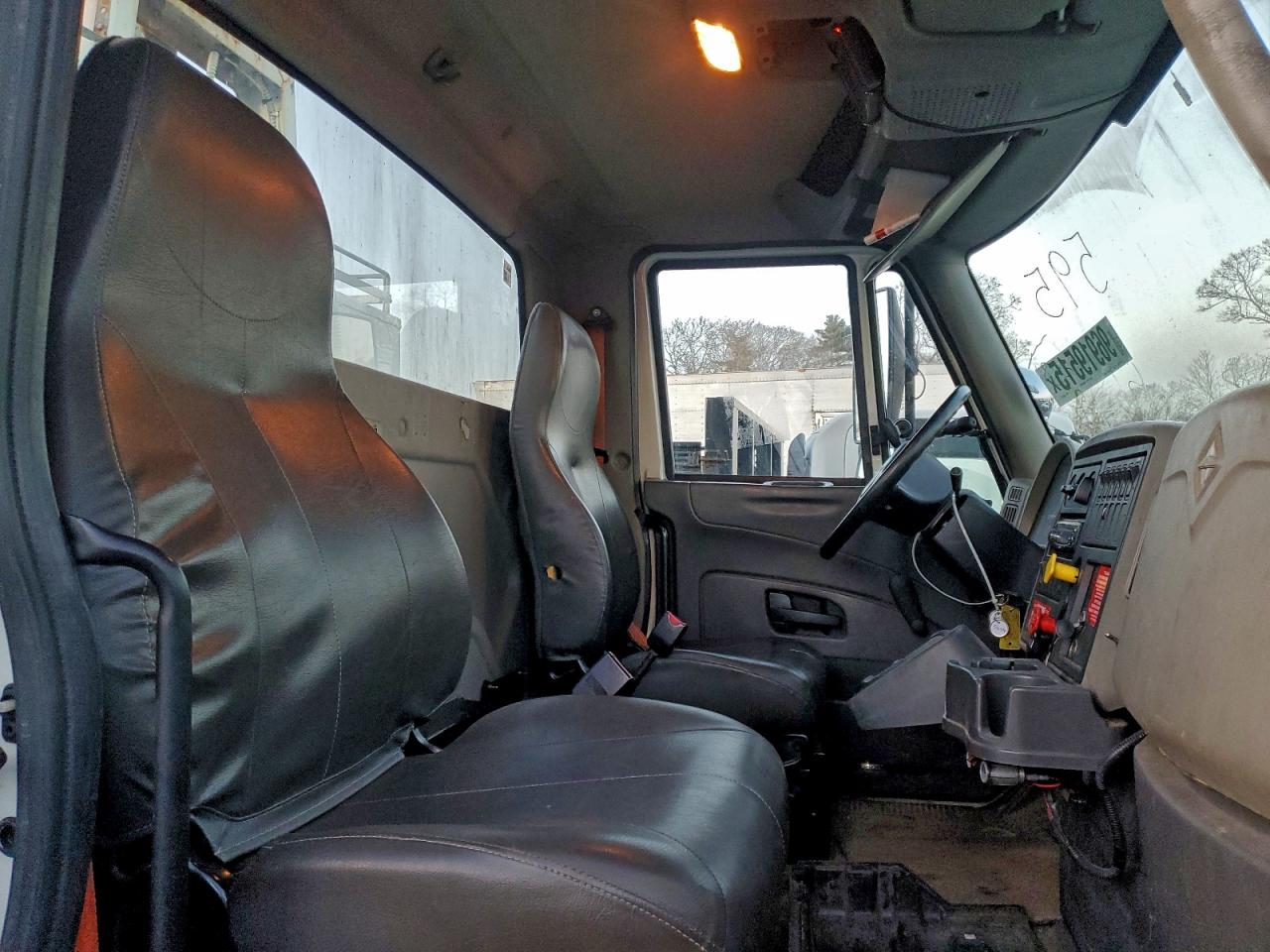 International 4000 Serie 4300 Image 5